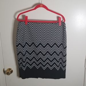 White house black market black and white skirt